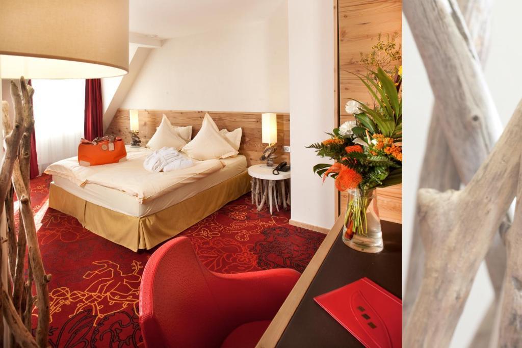 Spa Hotel Restaurant Au Lion D'Or Ла Петит-Пиер Стая снимка
