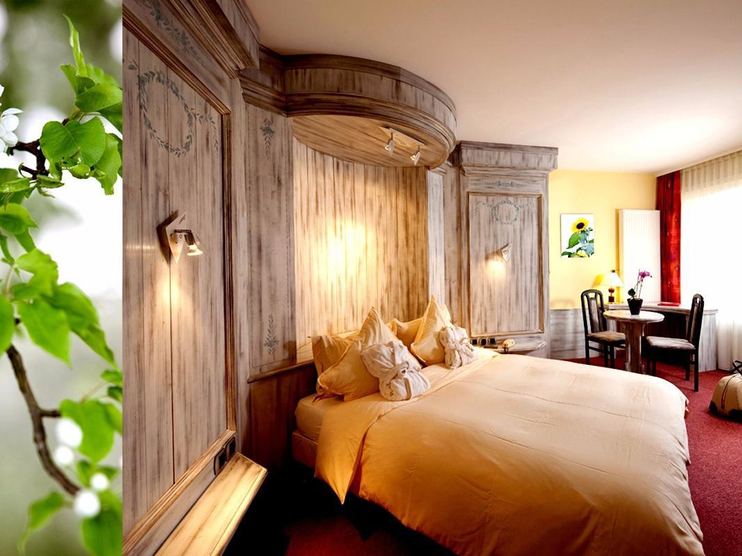 Spa Hotel Restaurant Au Lion D'Or Ла Петит-Пиер Екстериор снимка
